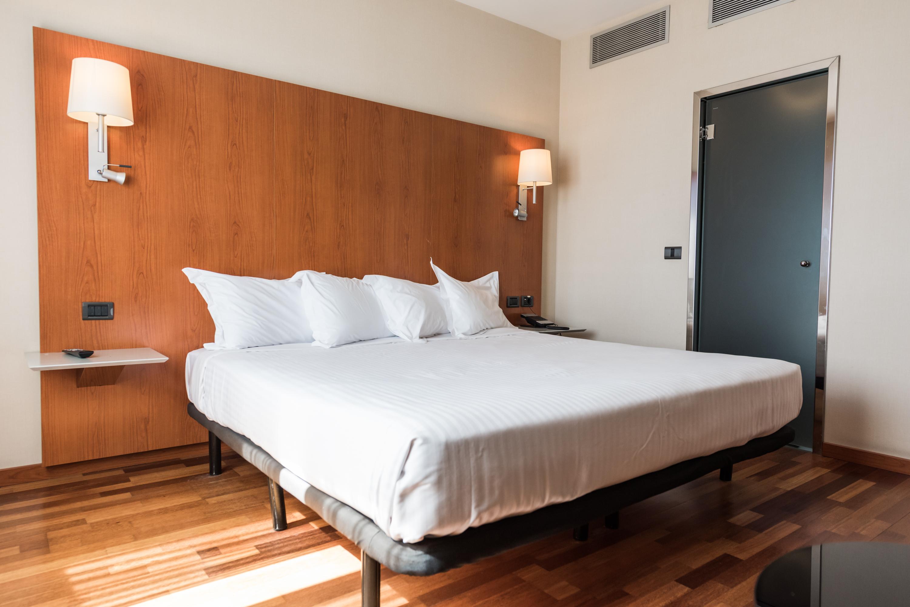 B&B Hotel Elche Eksteriør billede